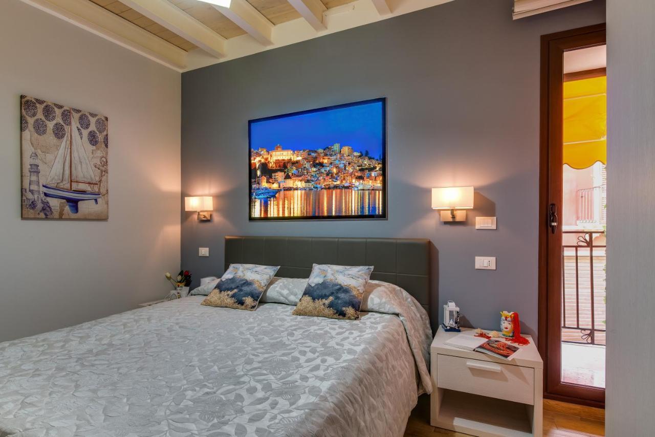 La Finestra Sul Cortile B&B ชากกา ภายนอก รูปภาพ